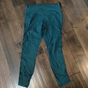 Lululemon green yoga pants